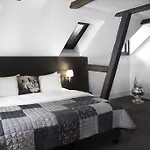 Palac 4*