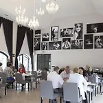 Palac 4* Zagorze Slaskie