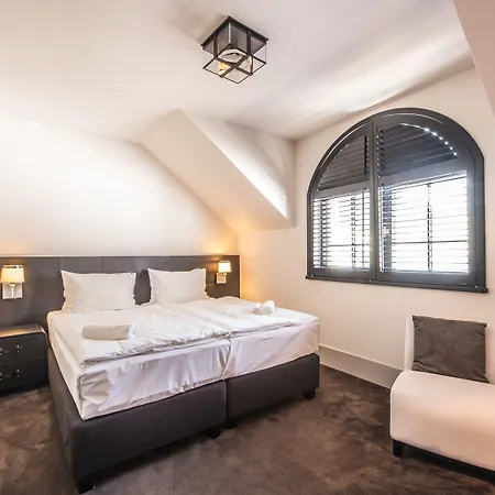 Lägenhetshotell Palac Jugowice 4*