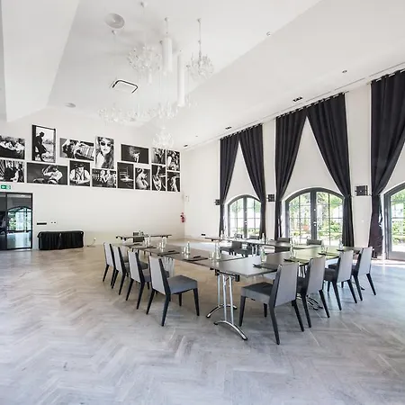 Hotel apartamentowy Pałac Jugowice