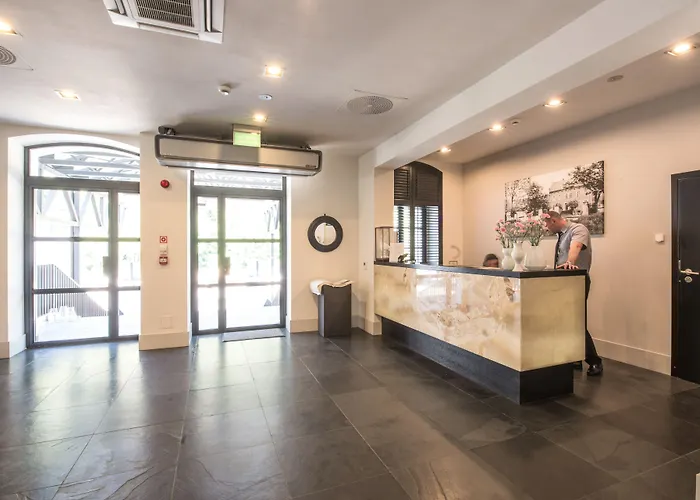 Palac 4* Zagórze Śląskie