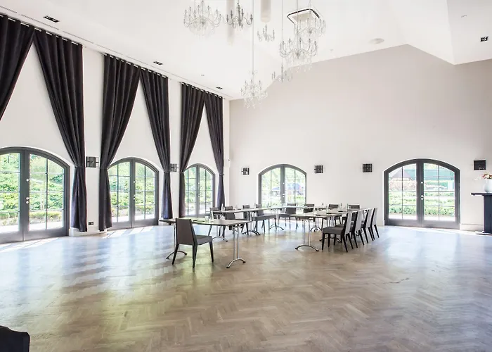 Palac Jugowice Lägenhetshotell Zagórze Śląskie