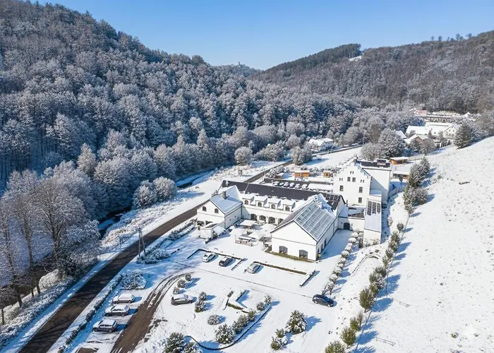 Palac Jugowice Aparthotel 4*